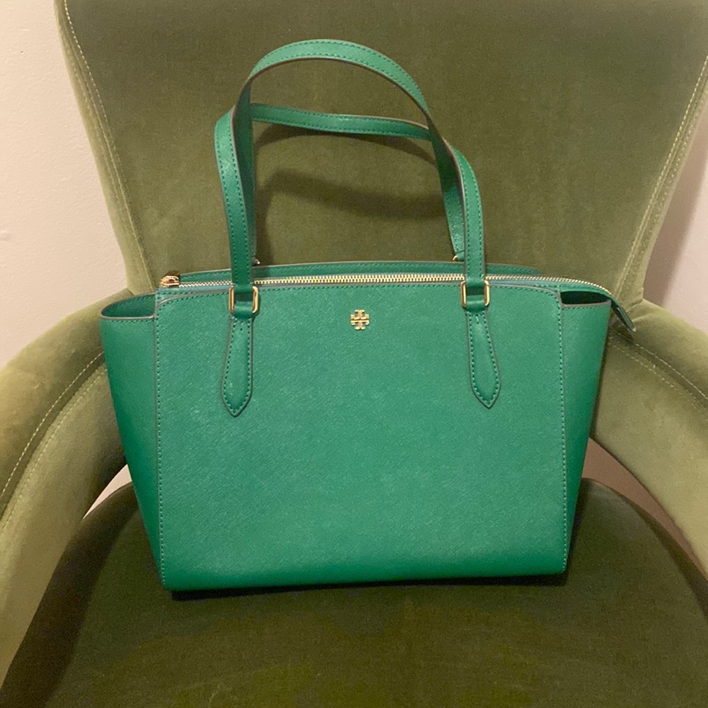 Tory Burch Emerson Small Zip Top Tote